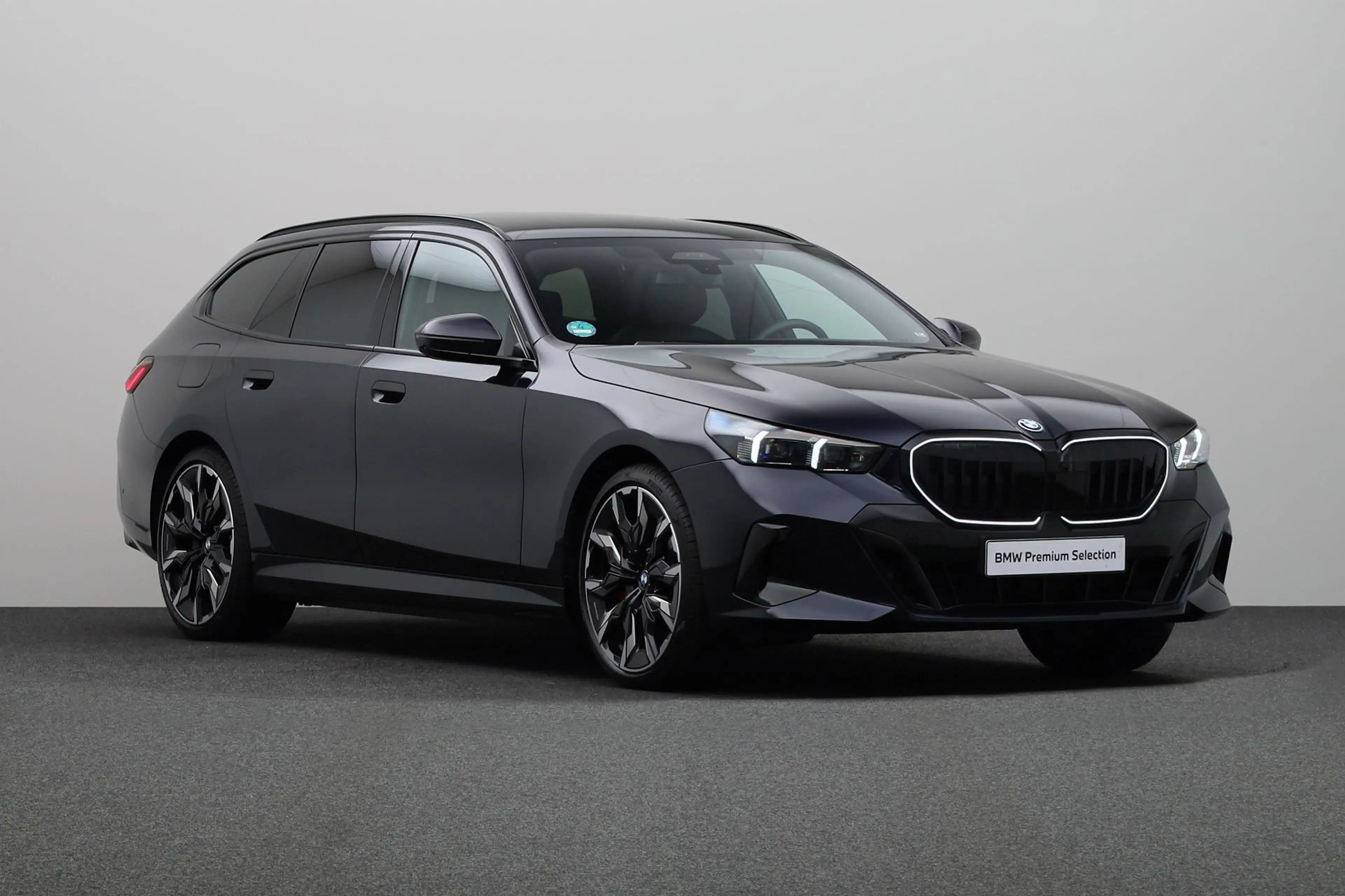 BMW 550 5-serie Touring 550e xDrive M Sport Pro Pakket | B — photo 11