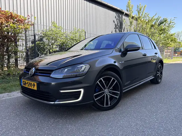 Volkswagen Golf GTE