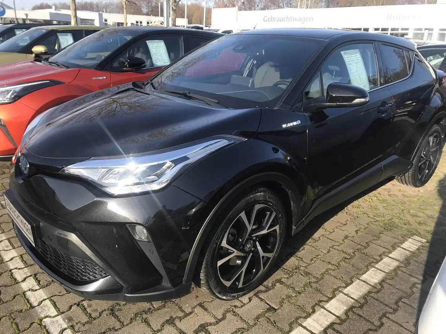 Toyota C-HR Hybrid 2.0 Team D / Standheizung Noir - 2