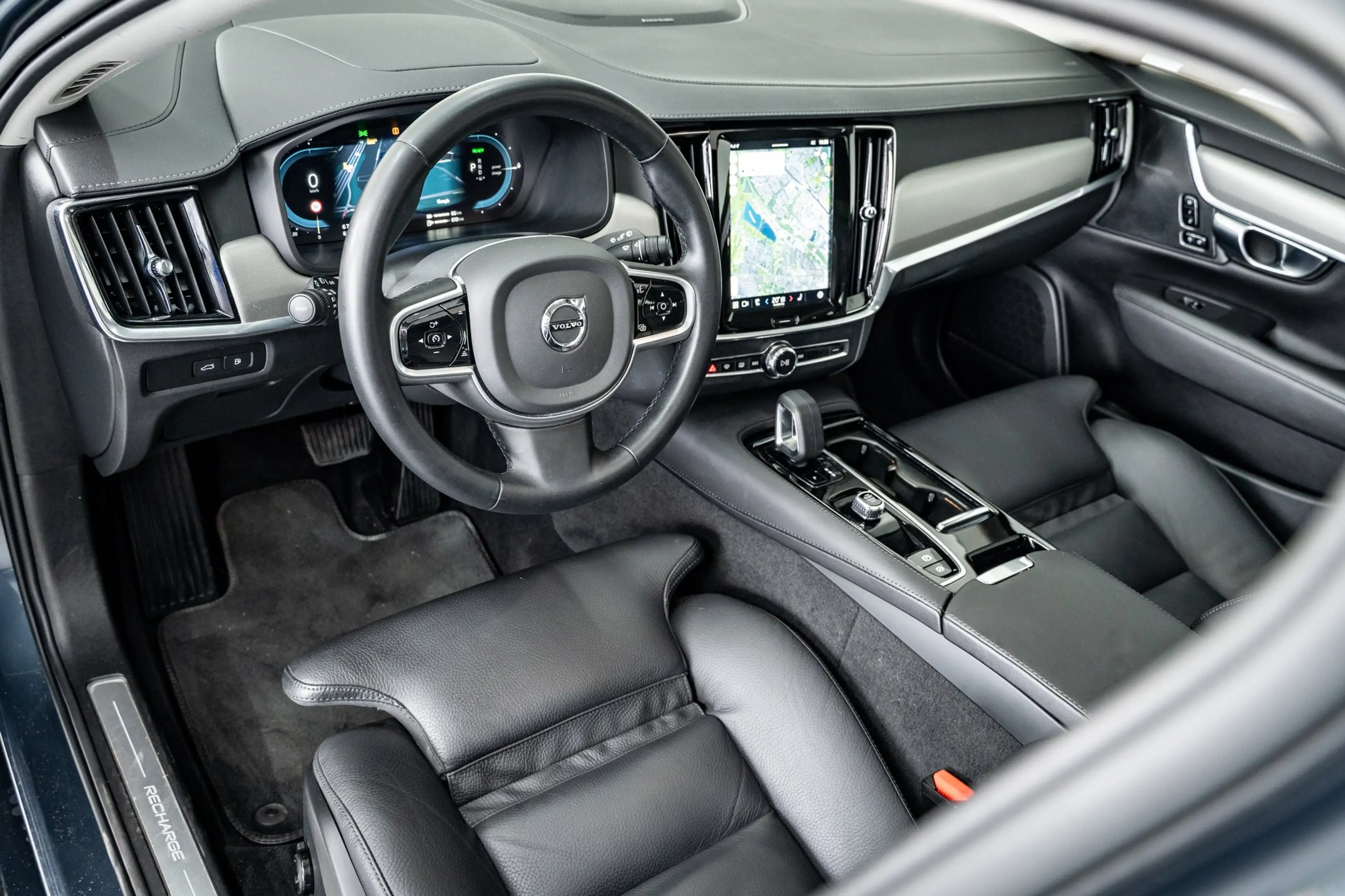 Volvo V90 T6 350PK AWD Plus Dark | 360° | Panoramadak | 19" — photo 50