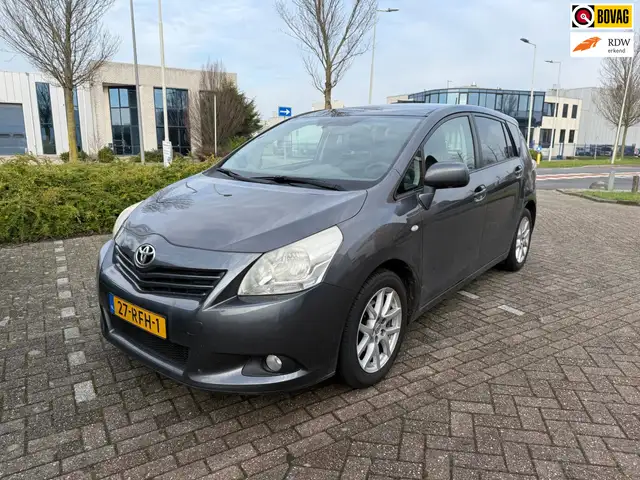 Toyota Verso 1.8 VVT-i Dynamic trekhaak camera nieuwe apk