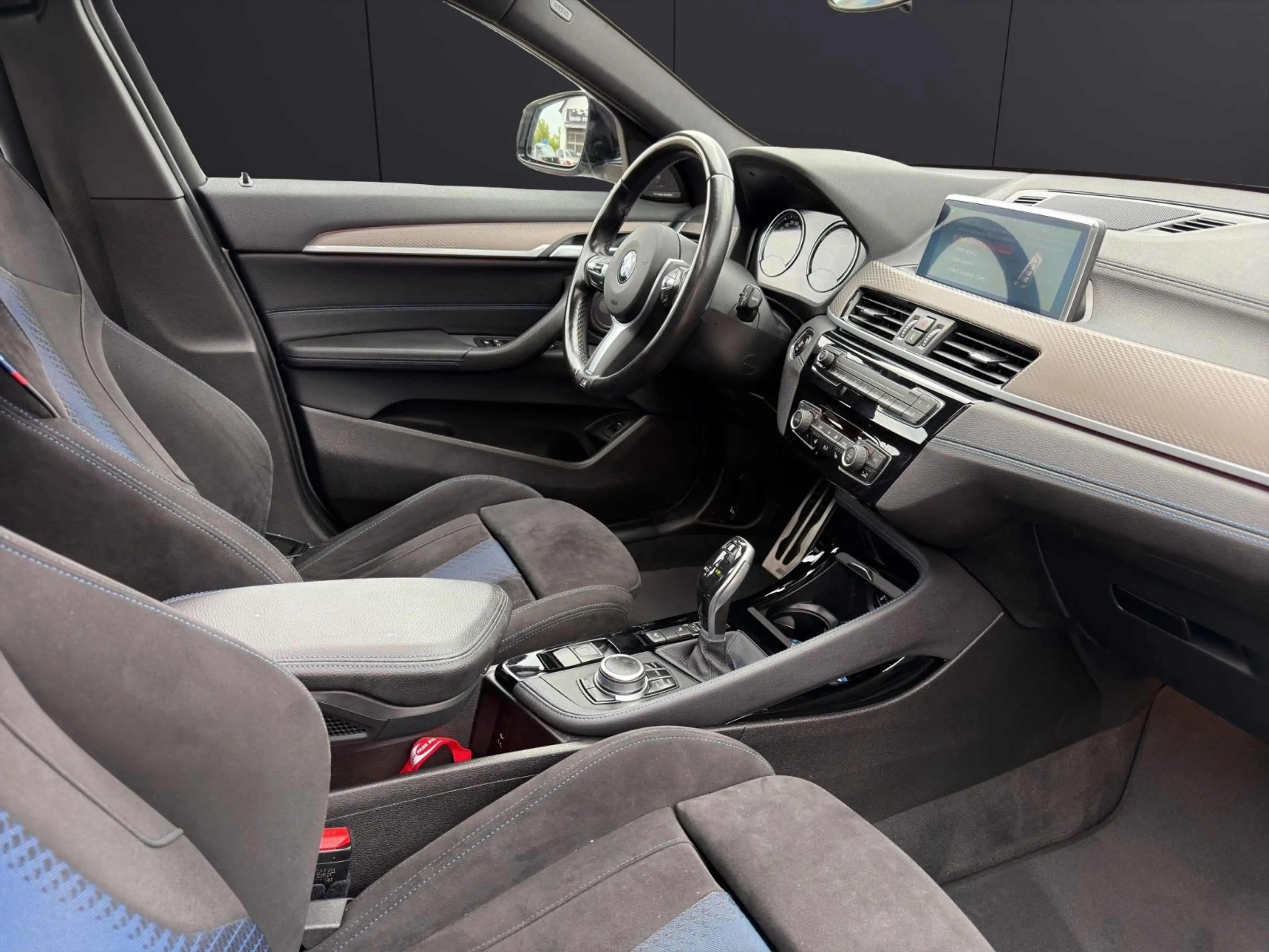BMW X2 xDrive M35i/PANO/SPORT.SITZ/LED/H&K — photo 13
