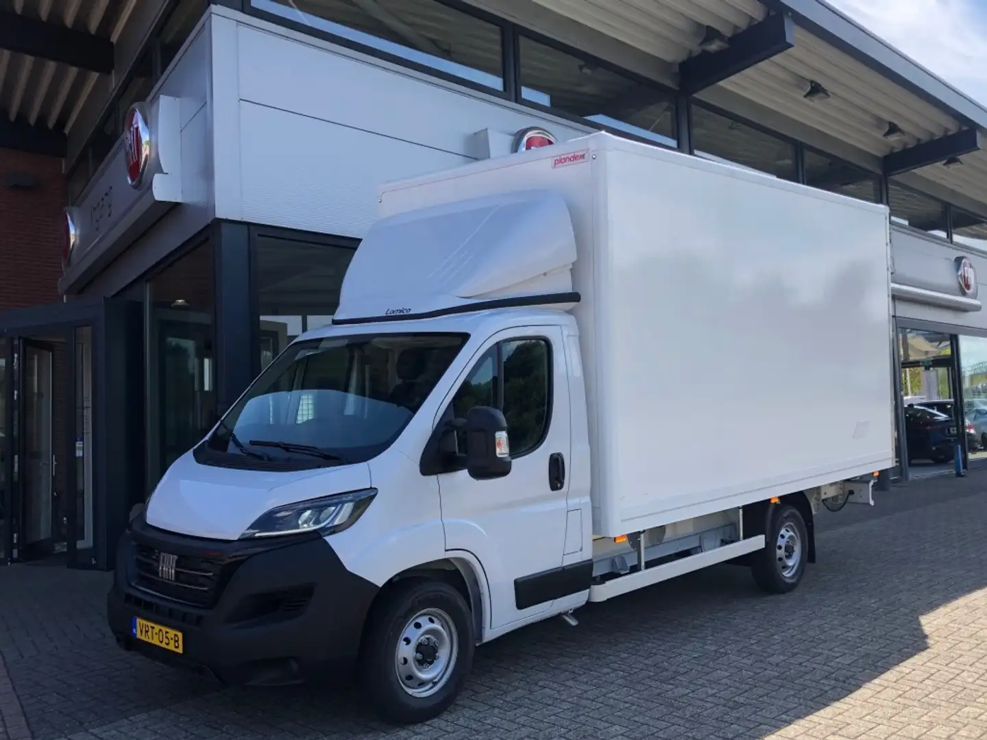 Fiat Ducato 35H HD 2.2 MJ L4 BAKWAGEN CRUISE CARPLAY CLIMA Wit - 1