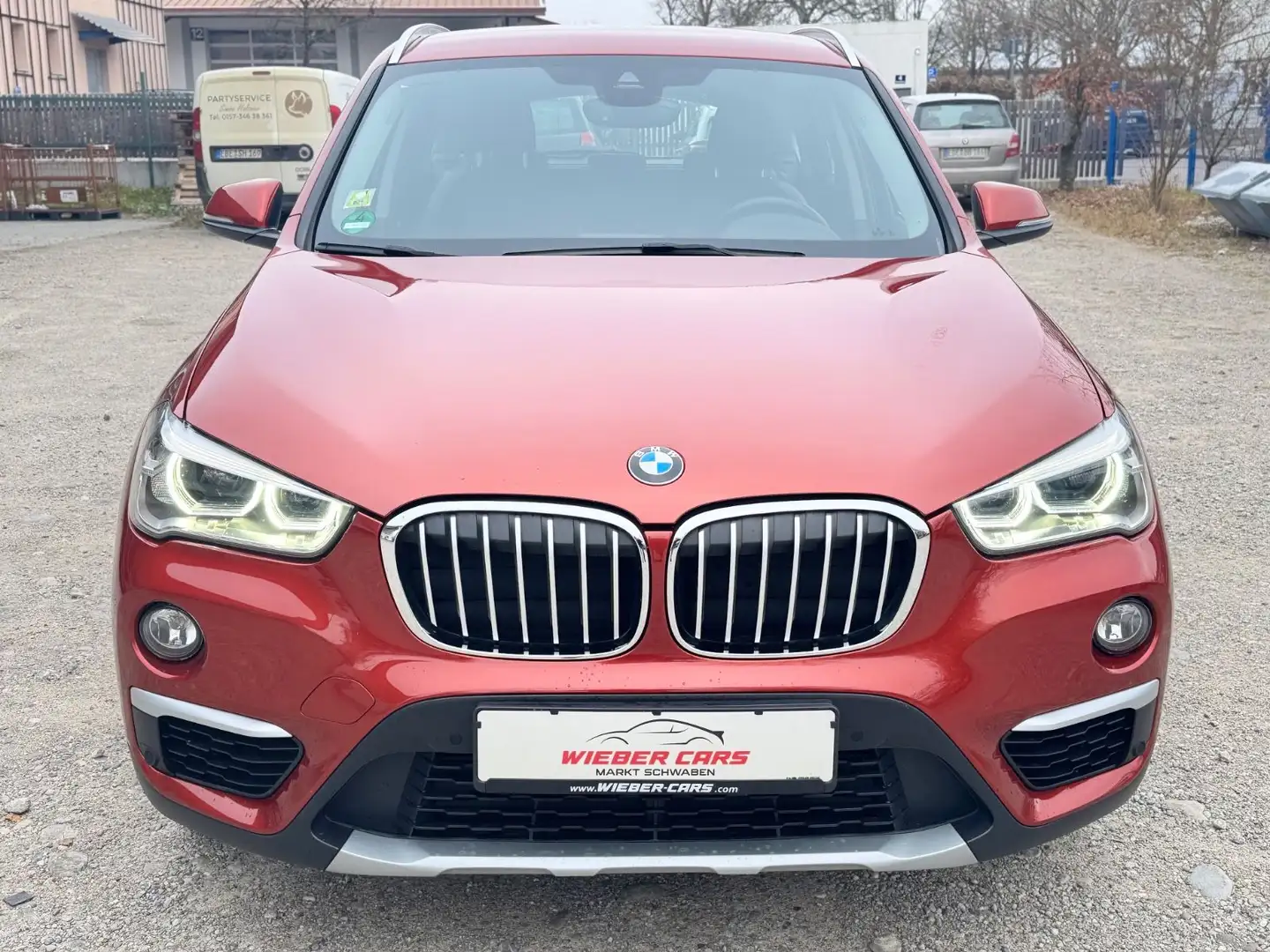 BMW X1 sDrive18i xLine+LEDER+LED+NAVI+TOP!! Orange - 2