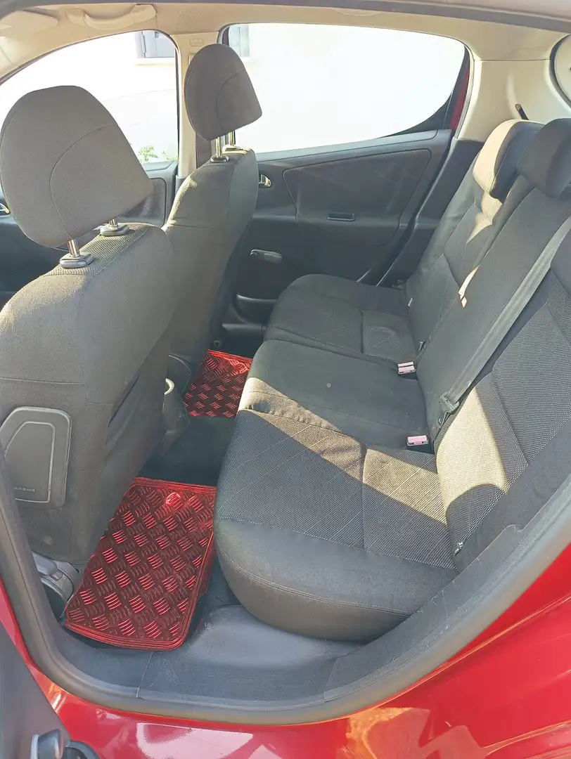 Peugeot 207 5p 1.6 hdi 16v Feline 110cv fap - 2