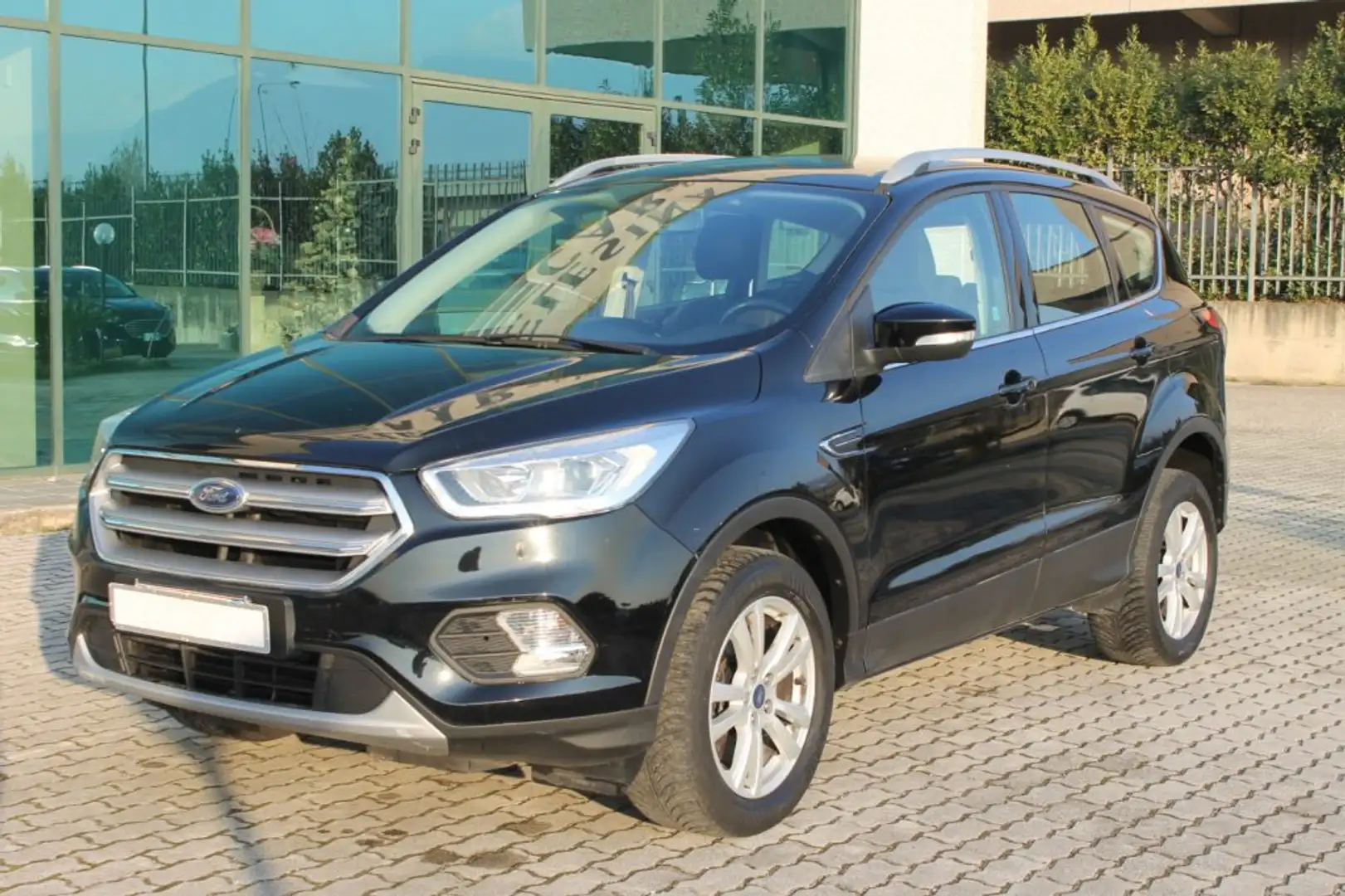 Ford Kuga 2.0 TDCI 120 CV S&S 2WD Business Nero - 1
