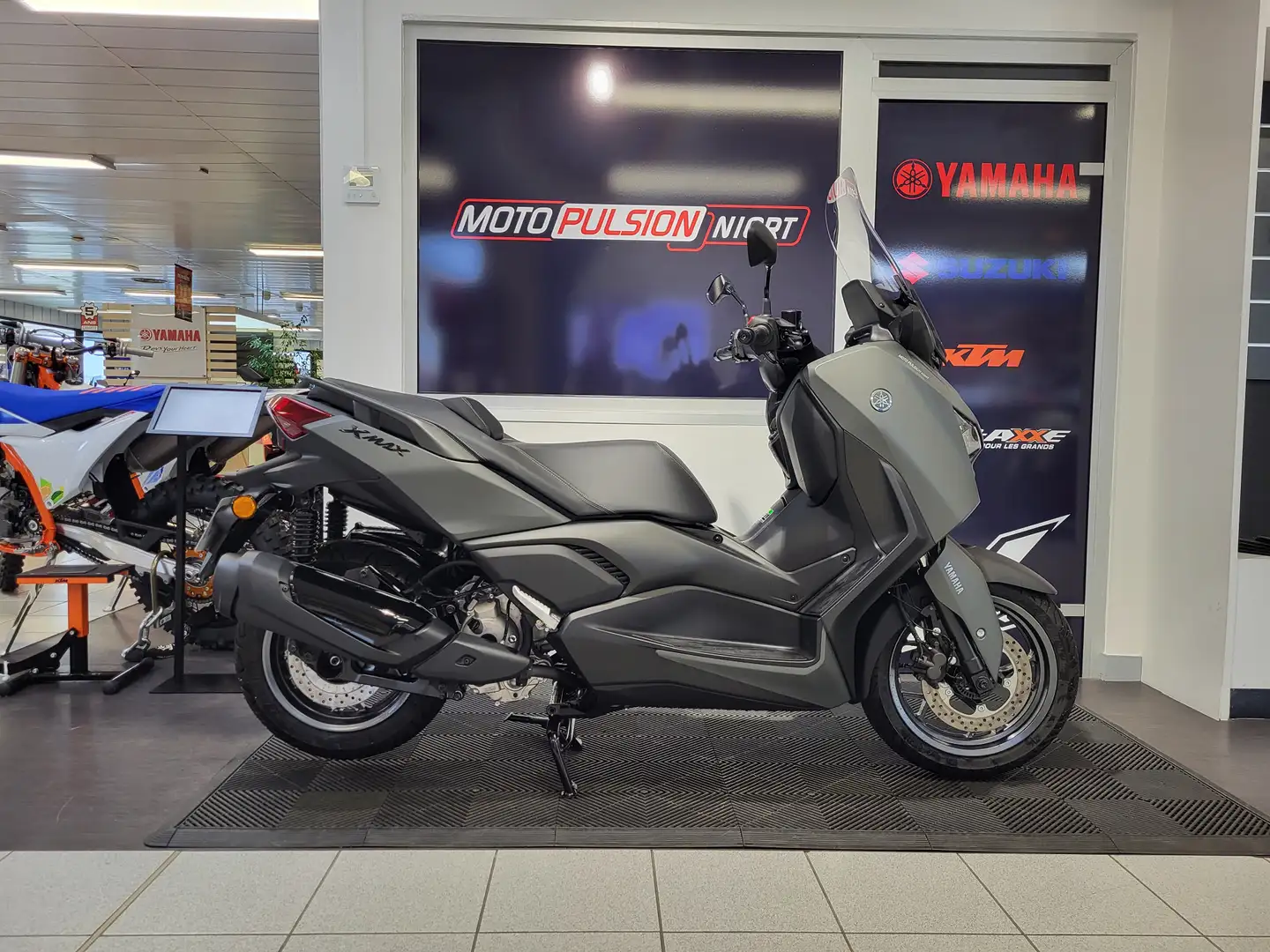 Yamaha X-Max 300 Grün - 2