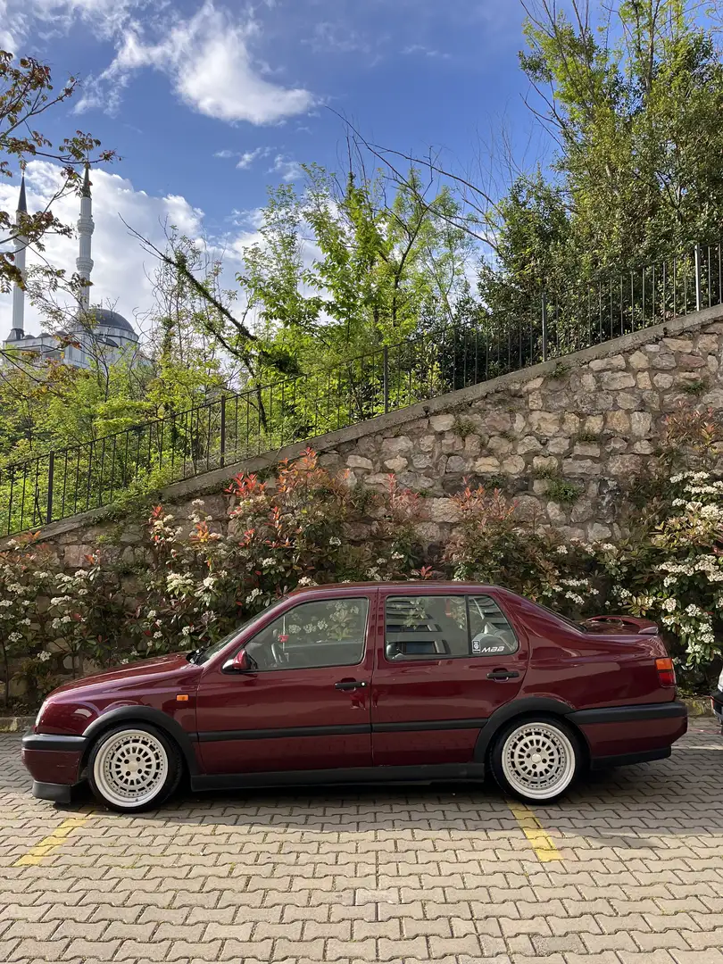 Volkswagen Vento 2.0 - 2