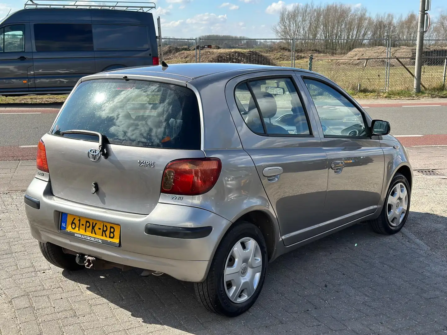 Toyota Yaris 1.0 VVT-i Idols airco ! Gri - 2