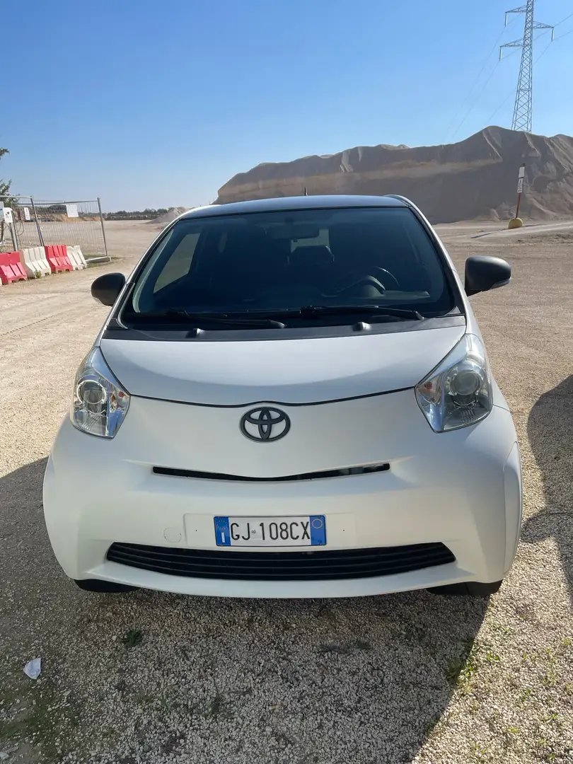 Toyota iQ 1.0 Sol - 1
