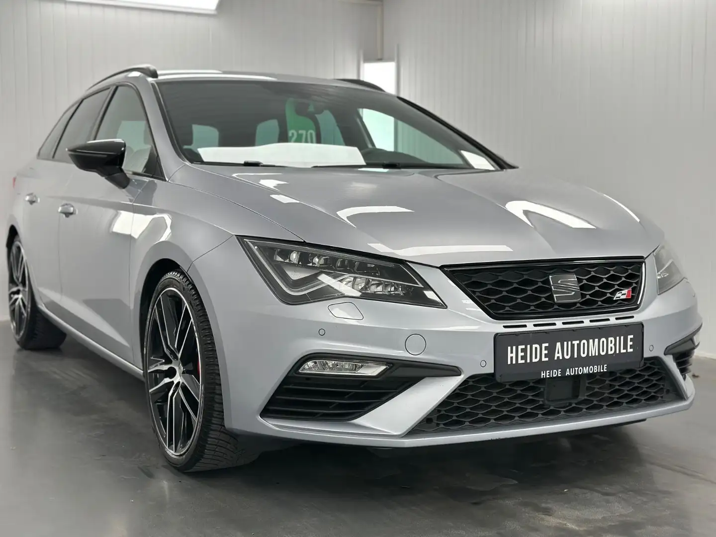 SEAT Leon ST Cupra 300 Schalter Led Ambiente Silber - 2