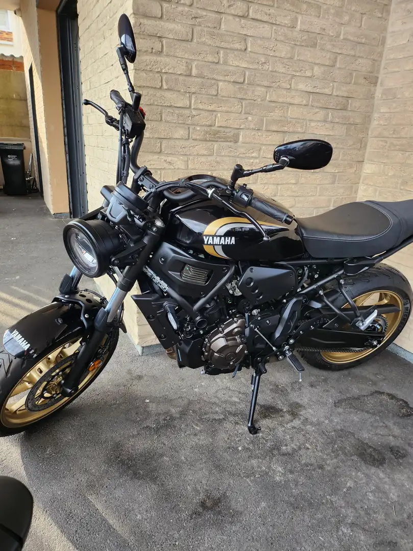 Yamaha XSR 700 Schwarz - 2