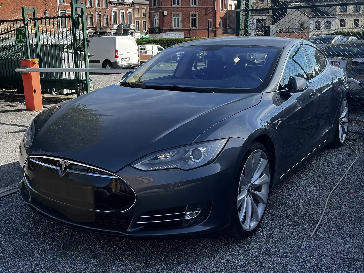 Tesla Model S 85 kWh Performance Grijs - 1