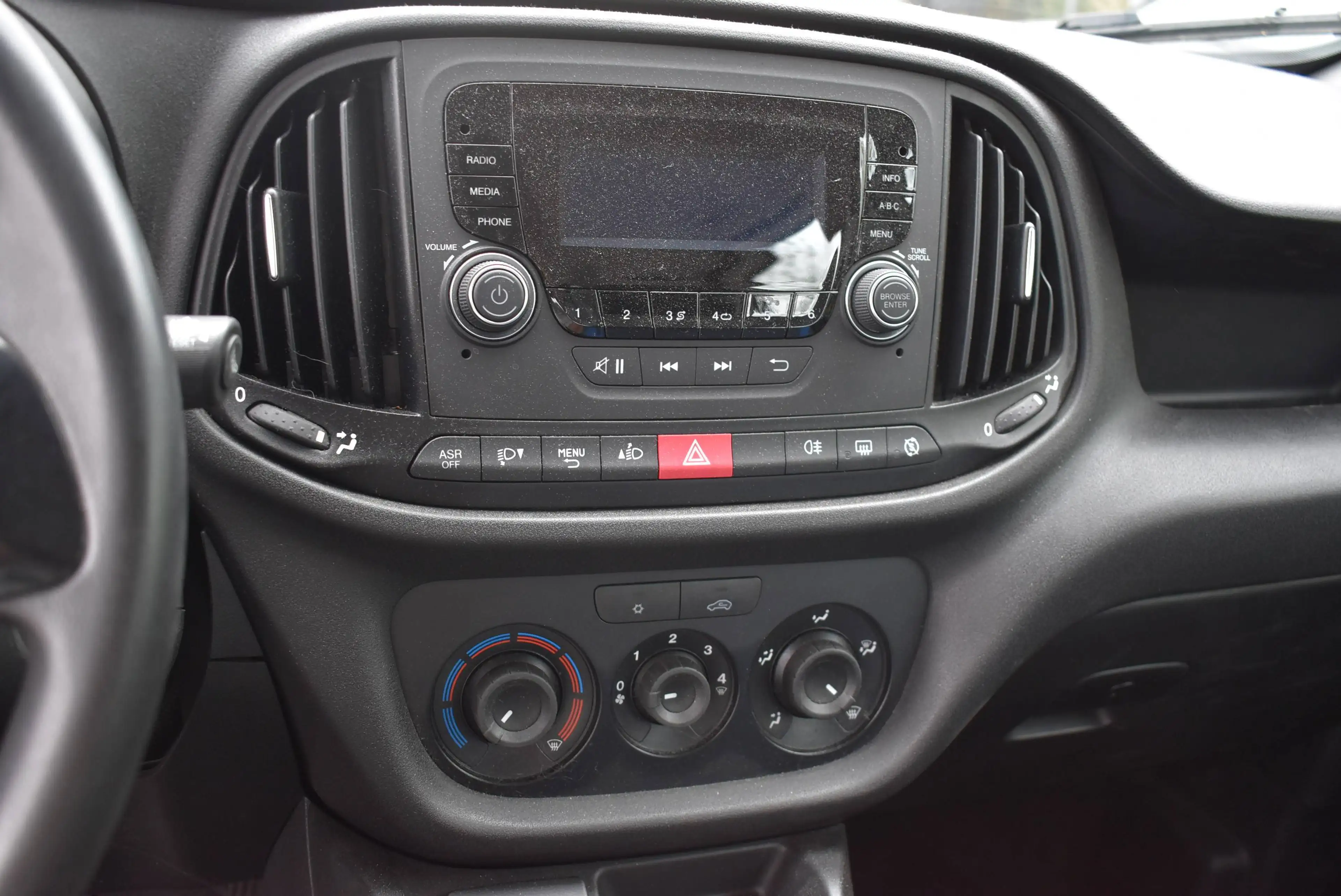 Fiat Doblo Active — photo 8