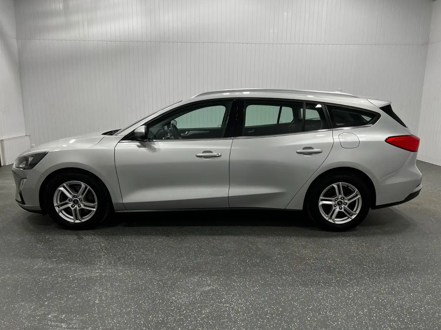 Ford Focus FOCUS TURNIER 1.5 ECOBLUE |1H|AC|NAV|CAM|PDC|DAB Silber - 2