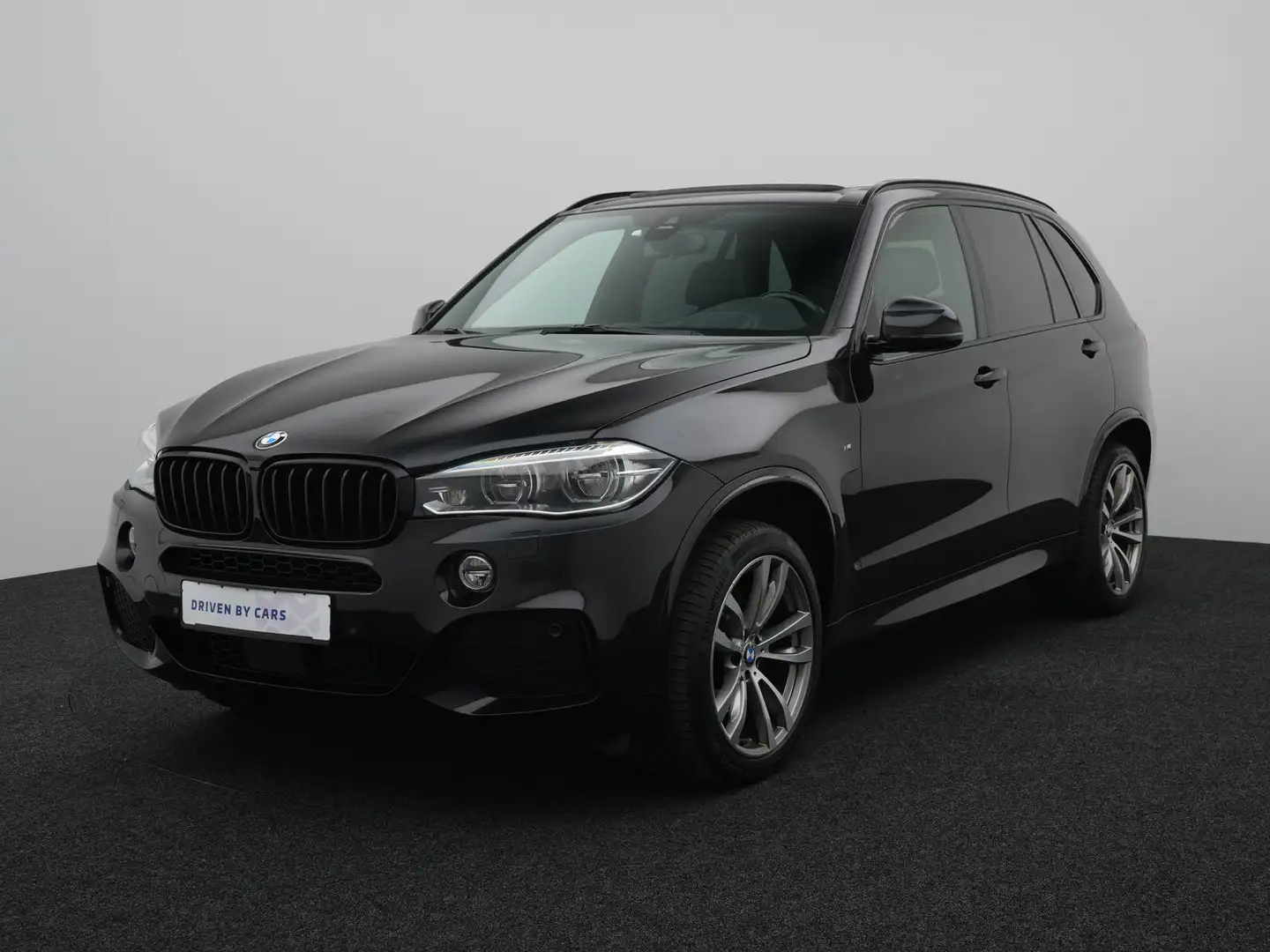 BMW X5 xDrive 40d M-Sport,HUD,ACC,PANO,AHK,7P,MEMORY Zwart - 2