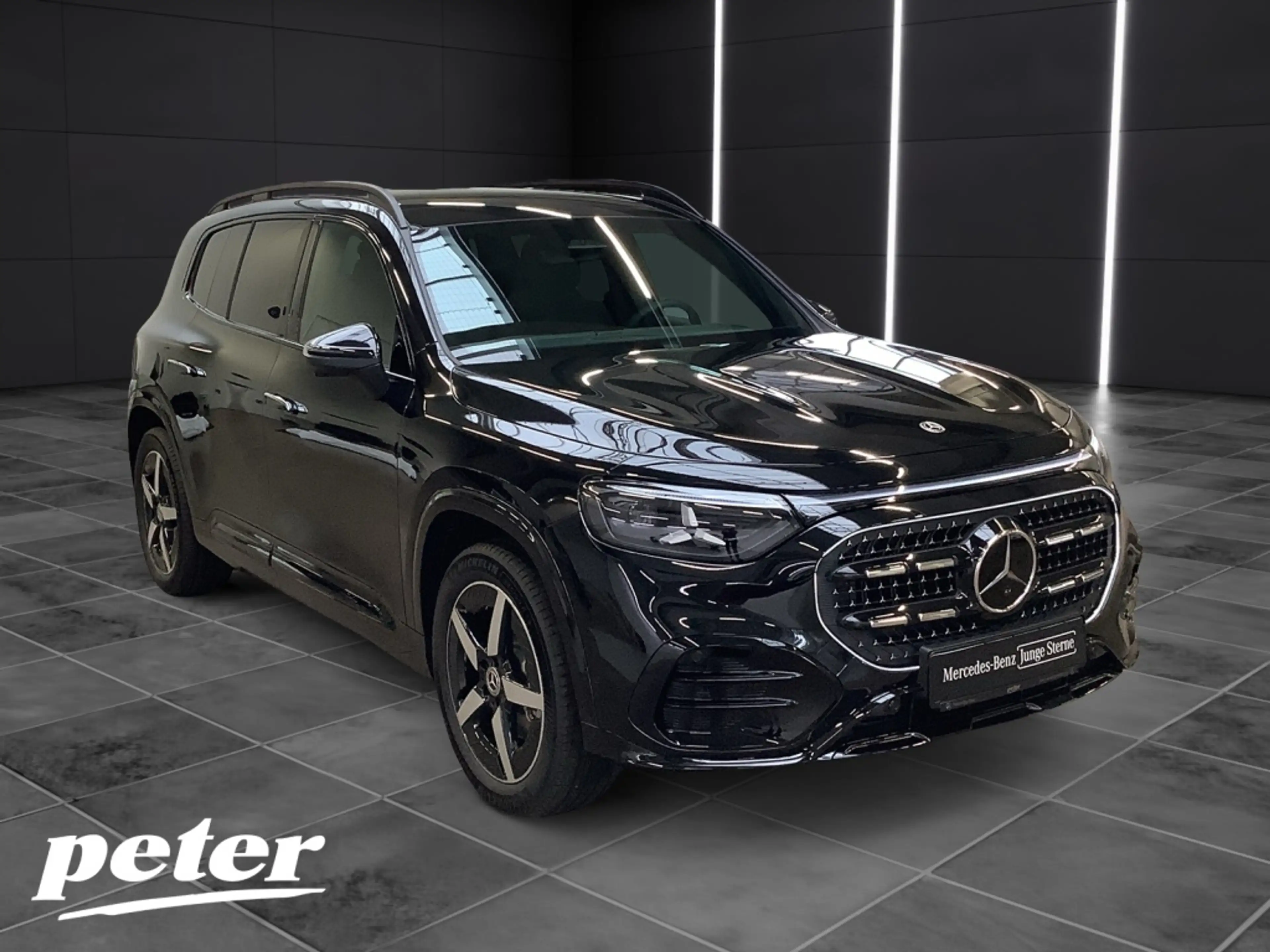 Mercedes-Benz GLB 200 +AMGLINE+NIGHT+19"+LED+SUPERSCREEN+AHK+ — photo 3