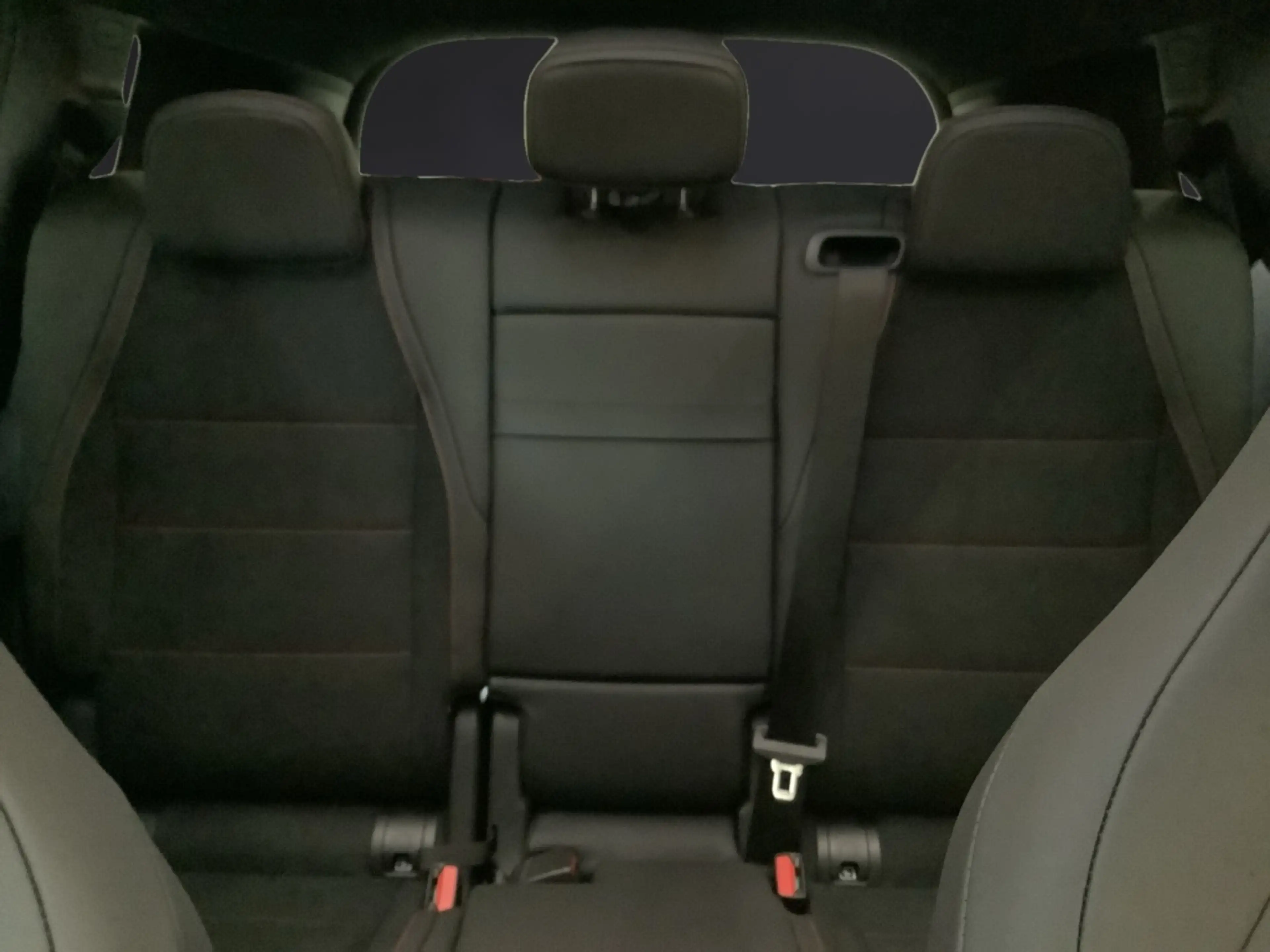 Mercedes-Benz GLB 200 +AMGLINE+NIGHT+19"+LED+SUPERSCREEN+AHK+ — photo 13