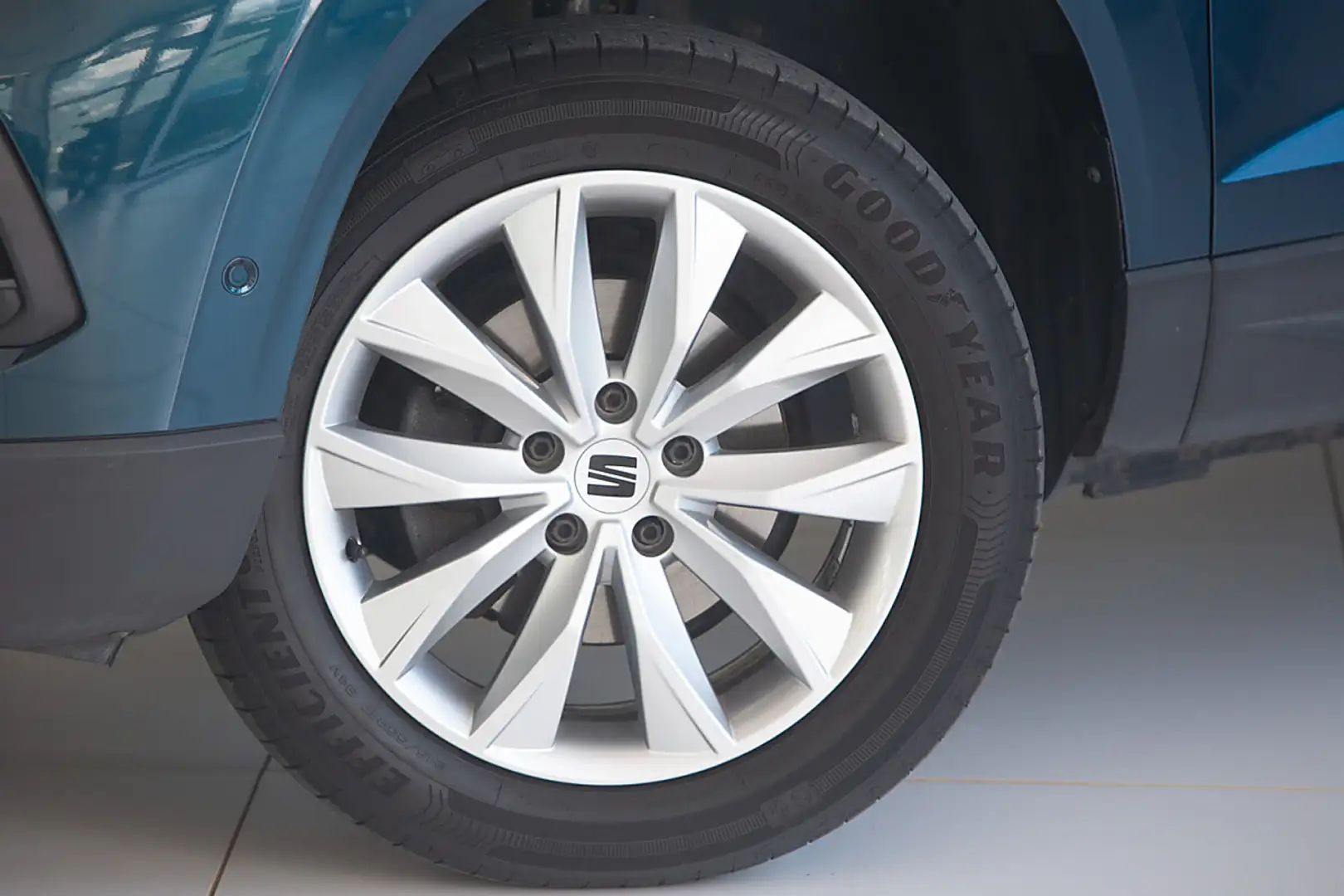 SEAT Ateca 1,0 Style Eco TSI Blau - 2