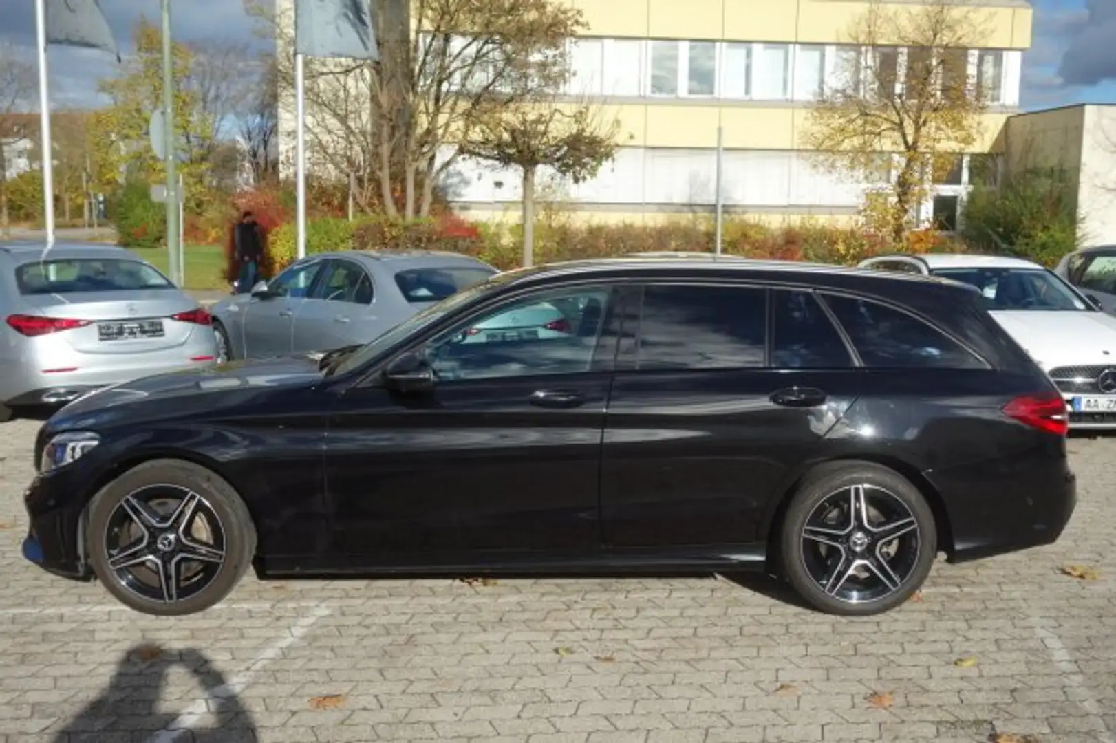 Mercedes-Benz C 200 C 200 4M AMG MULTIB DISTR 360 AHK NIGHT SPUR TOT Schwarz - 2