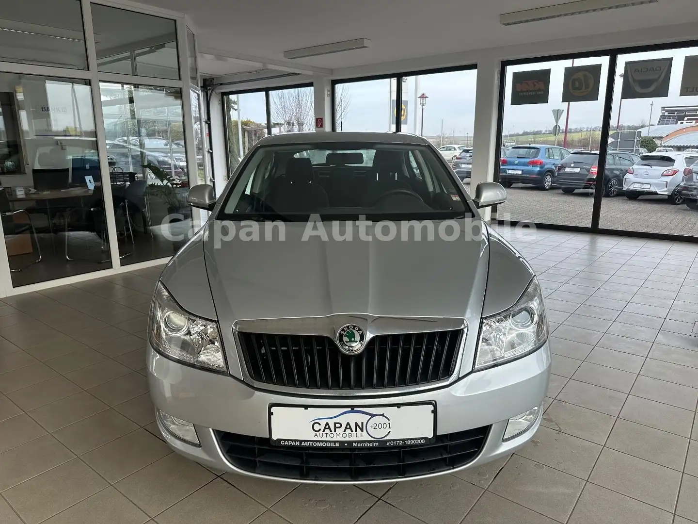Skoda Octavia Lim. Ambiente 1.Hand/Klima/Tempomat/EUR5 Silber - 2