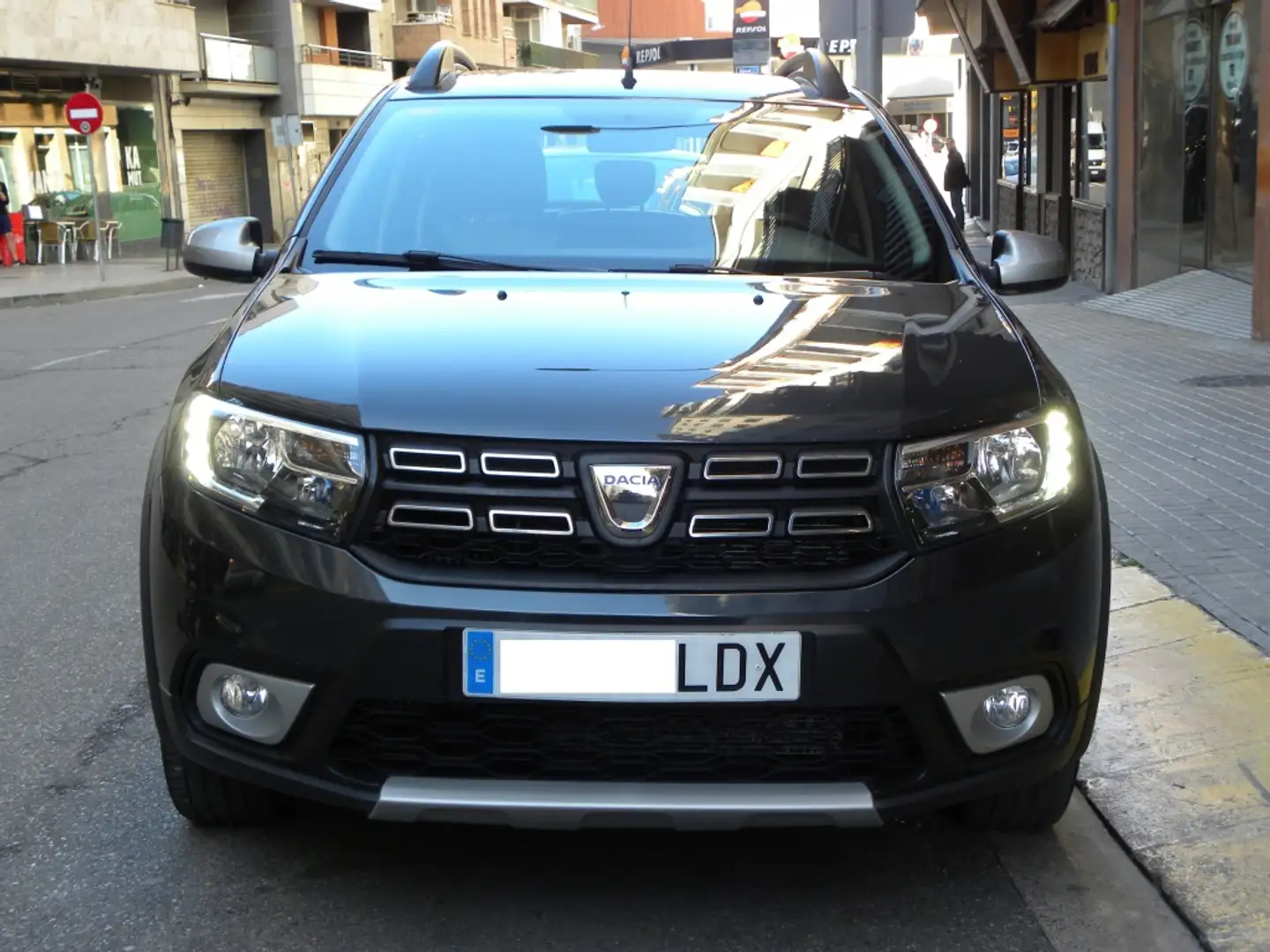 Dacia Sandero 0.9 TCE Stepway Comfort 66kW Gris - 2