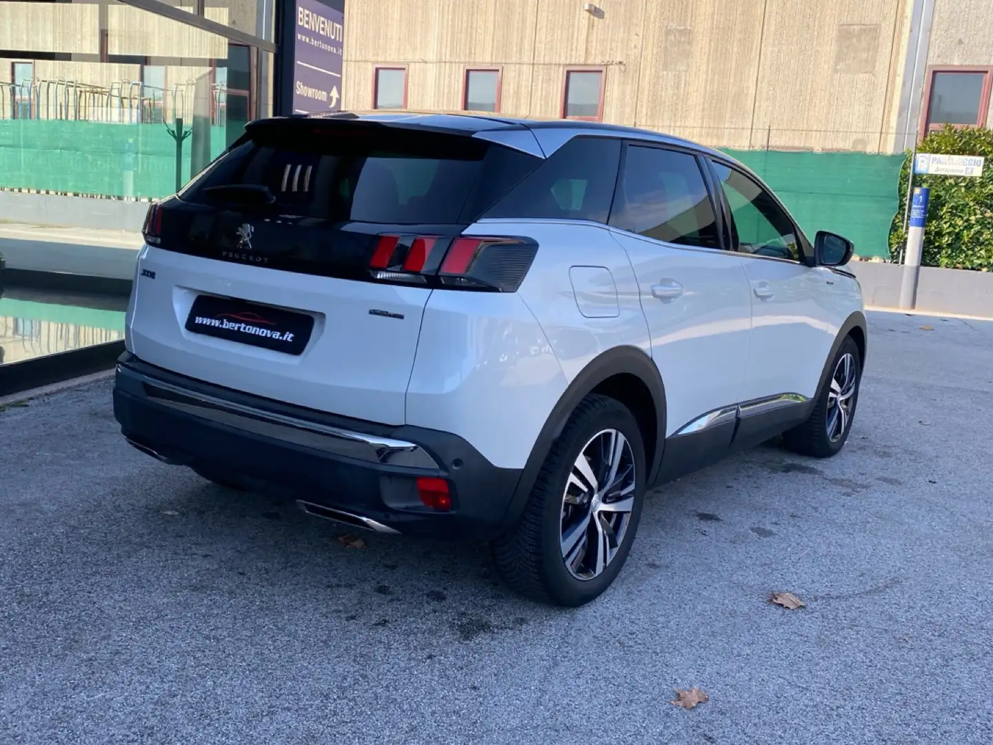 Peugeot 3008 3008 BlueHDi 130 S&S GT Line Blanc - 2