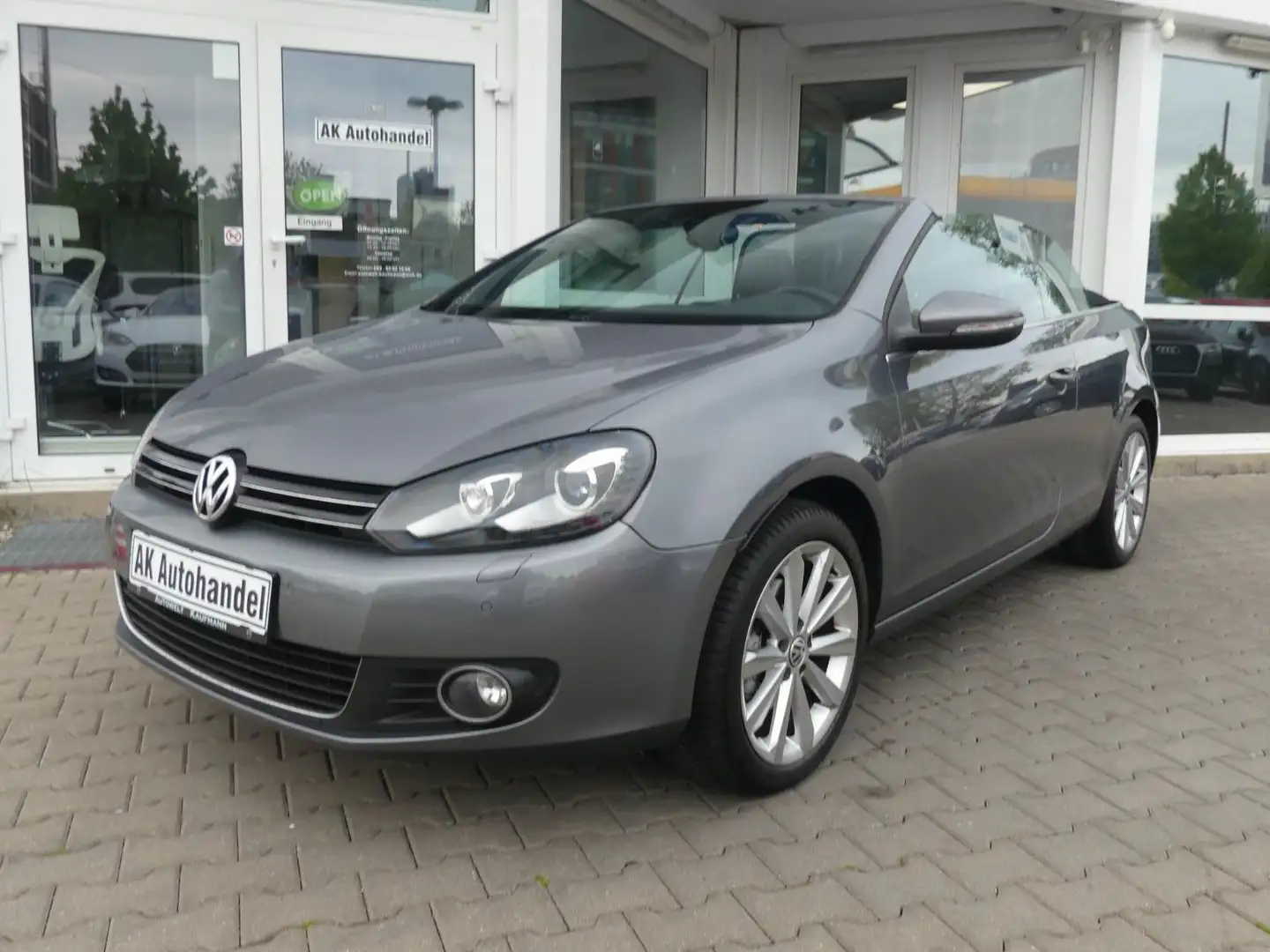 Volkswagen Golf VI Cabriolet DSG Leder Navi Xenon Grigio - 1