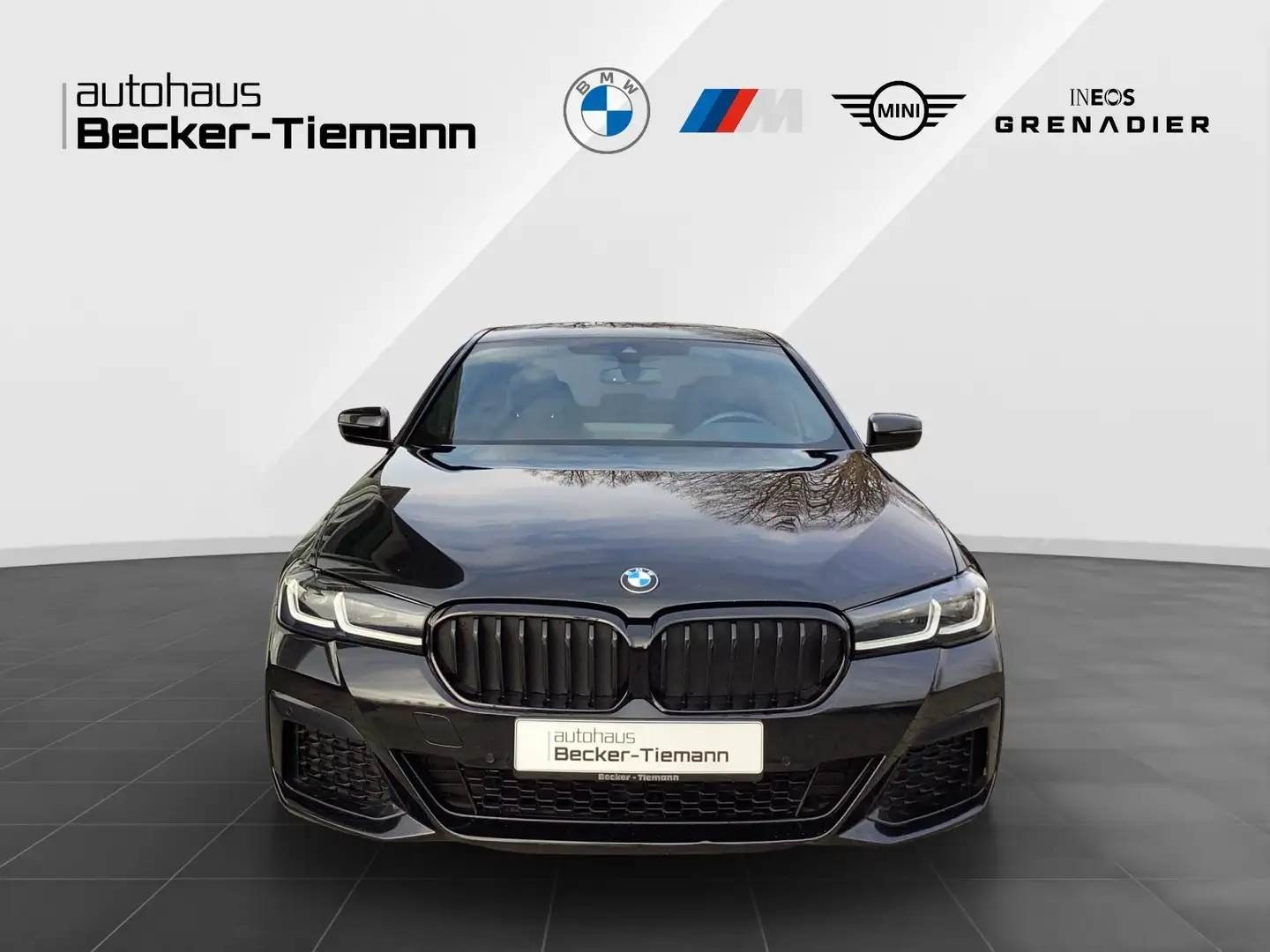 BMW 545 e xDrive Limousine / M Sport / H&K / A-LED / RFK / Noir - 2