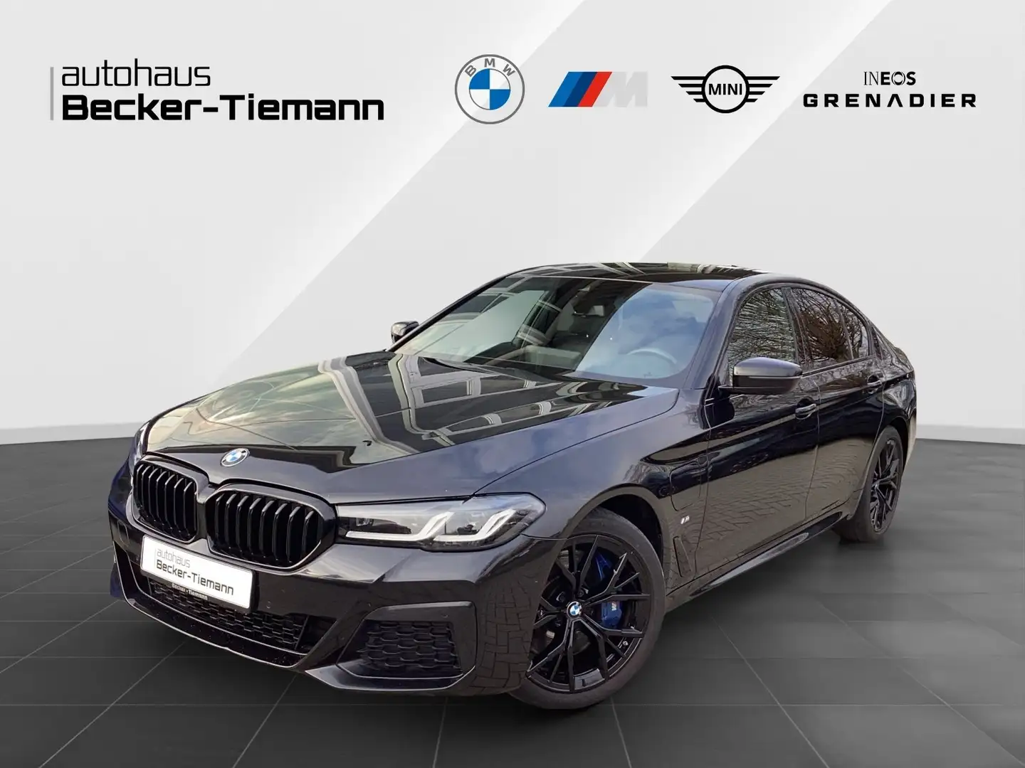 BMW 545 e xDrive Limousine / M Sport / H&K / A-LED / RFK / Noir - 1