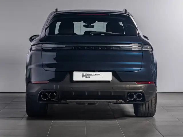 Porsche Cayenne view 5