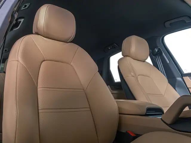 Porsche Cayenne view 13