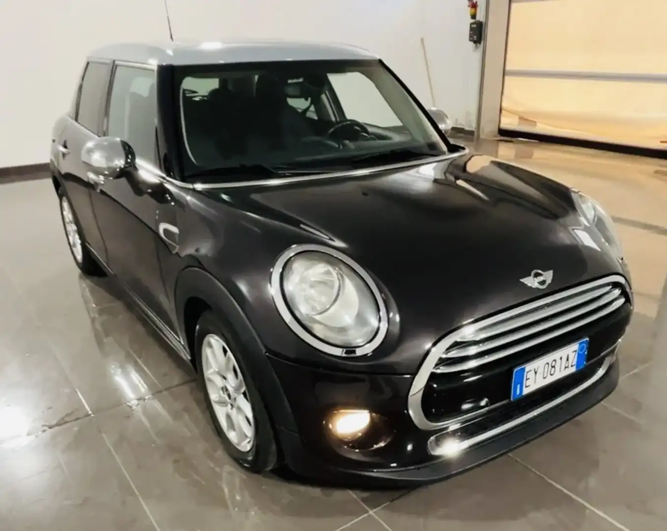 MINI Cooper D 1.5 Business 5p auto Euro 6 tetto garanzia 12 mesi Schwarz - 1