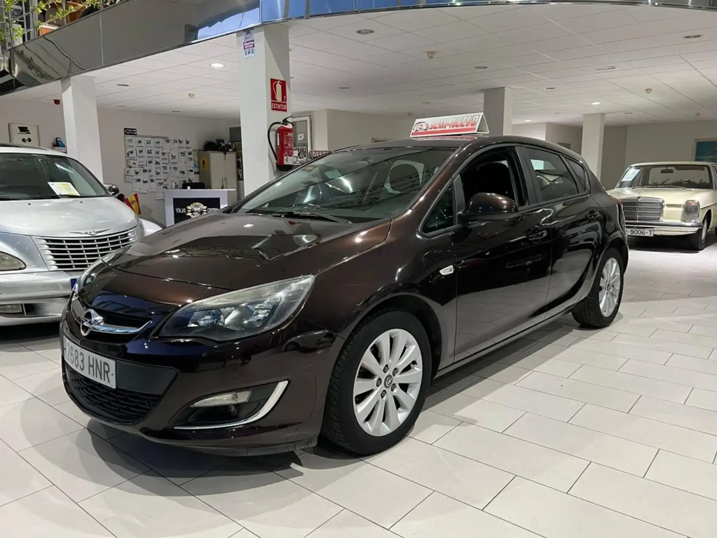 Opel Astra 1.7CDTi S/S Selective Marrón - 1