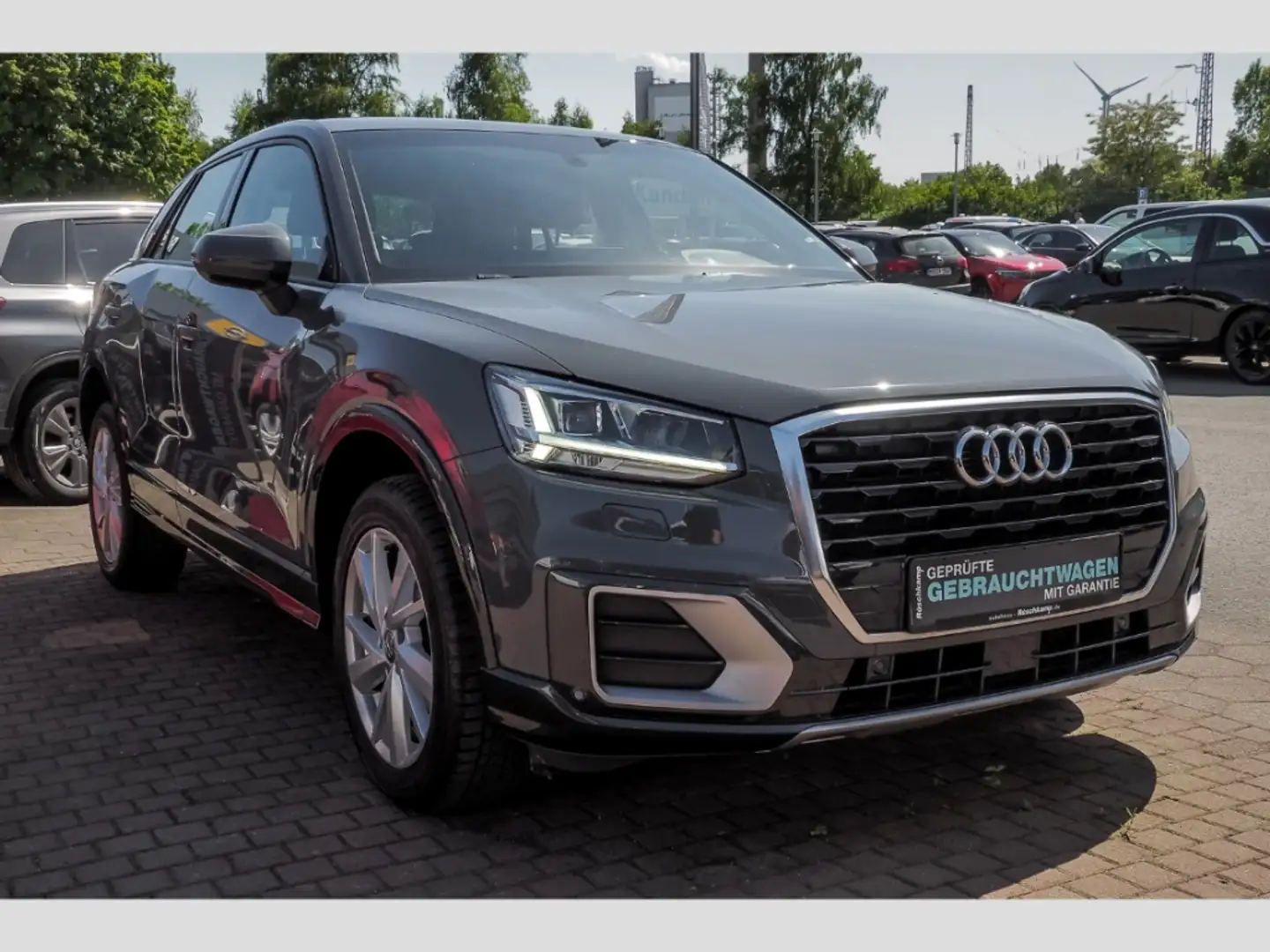 Audi Q2 design 1.0 30 TFSI Automatik Voll-LED 2-Zonen-Klim Grau - 2