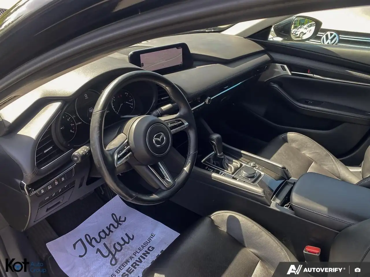Mazda 3 снимка Mazda 3