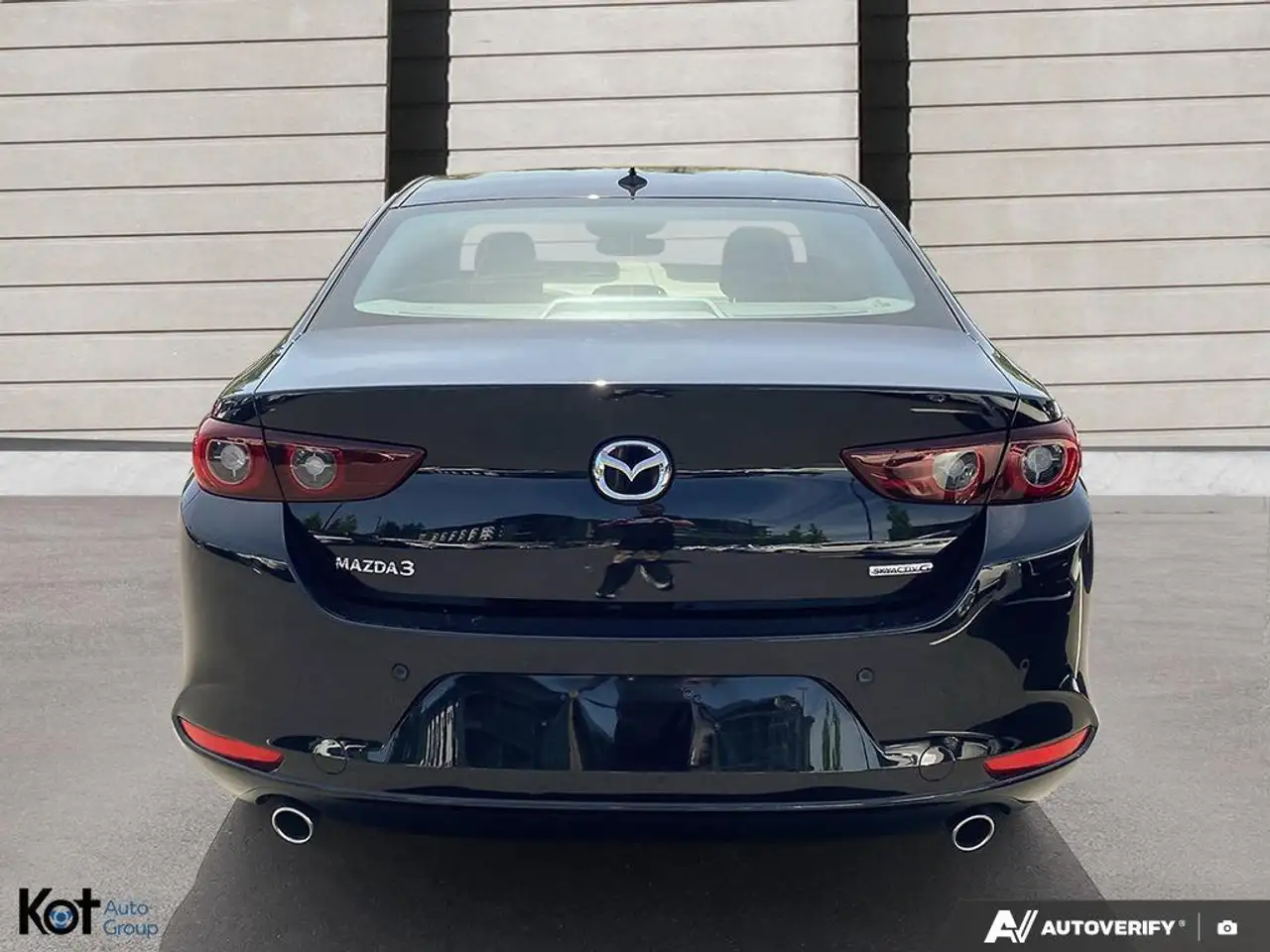 Mazda 3 снимка Mazda 3