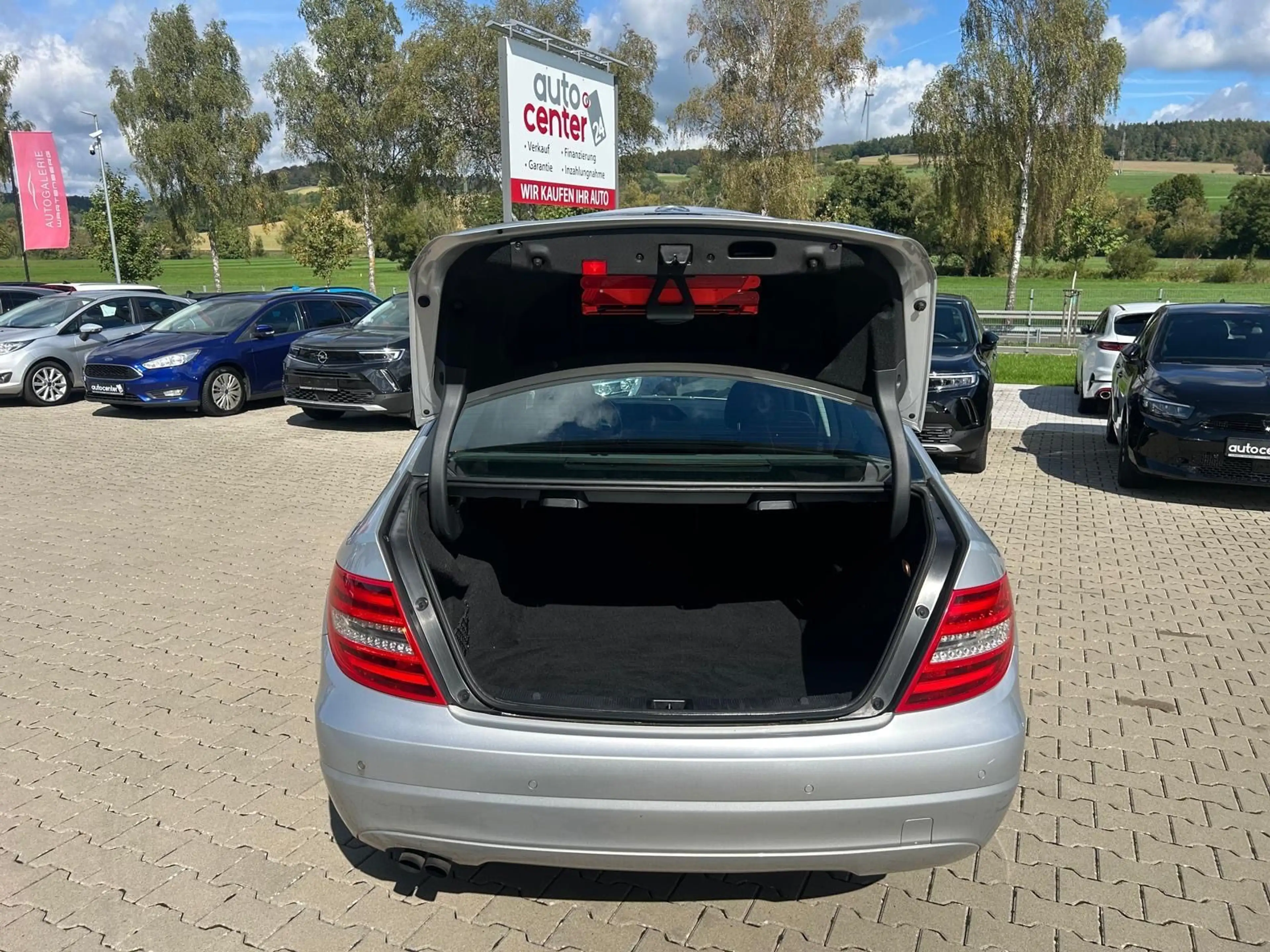 Mercedes-Benz C 180 CDI Limousine°Automatik°Navi°Shz°PDC° — photo 9