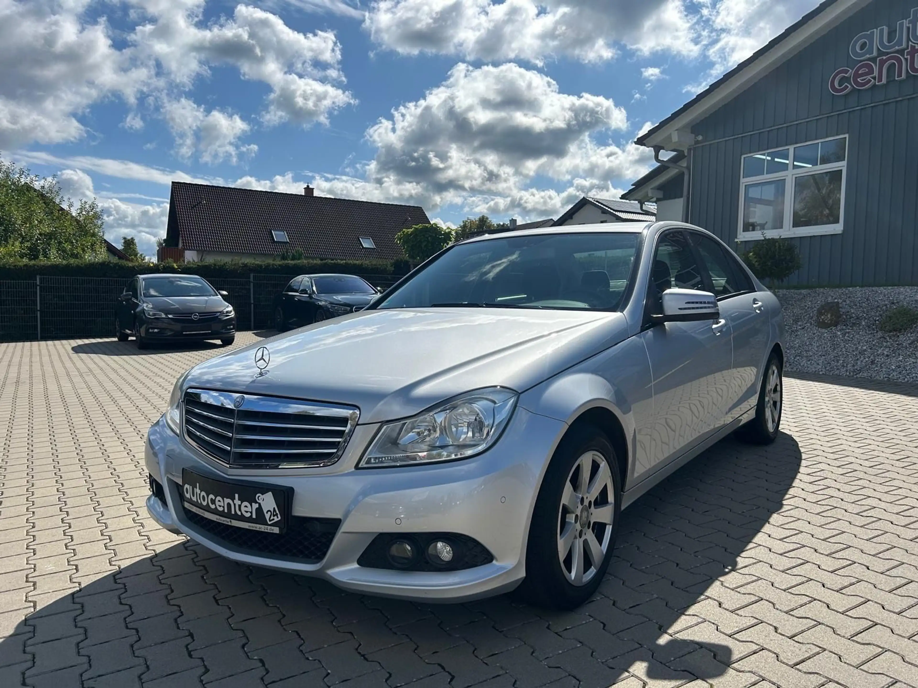 Mercedes-Benz C 180 CDI Limousine°Automatik°Navi°Shz°PDC° — photo 6