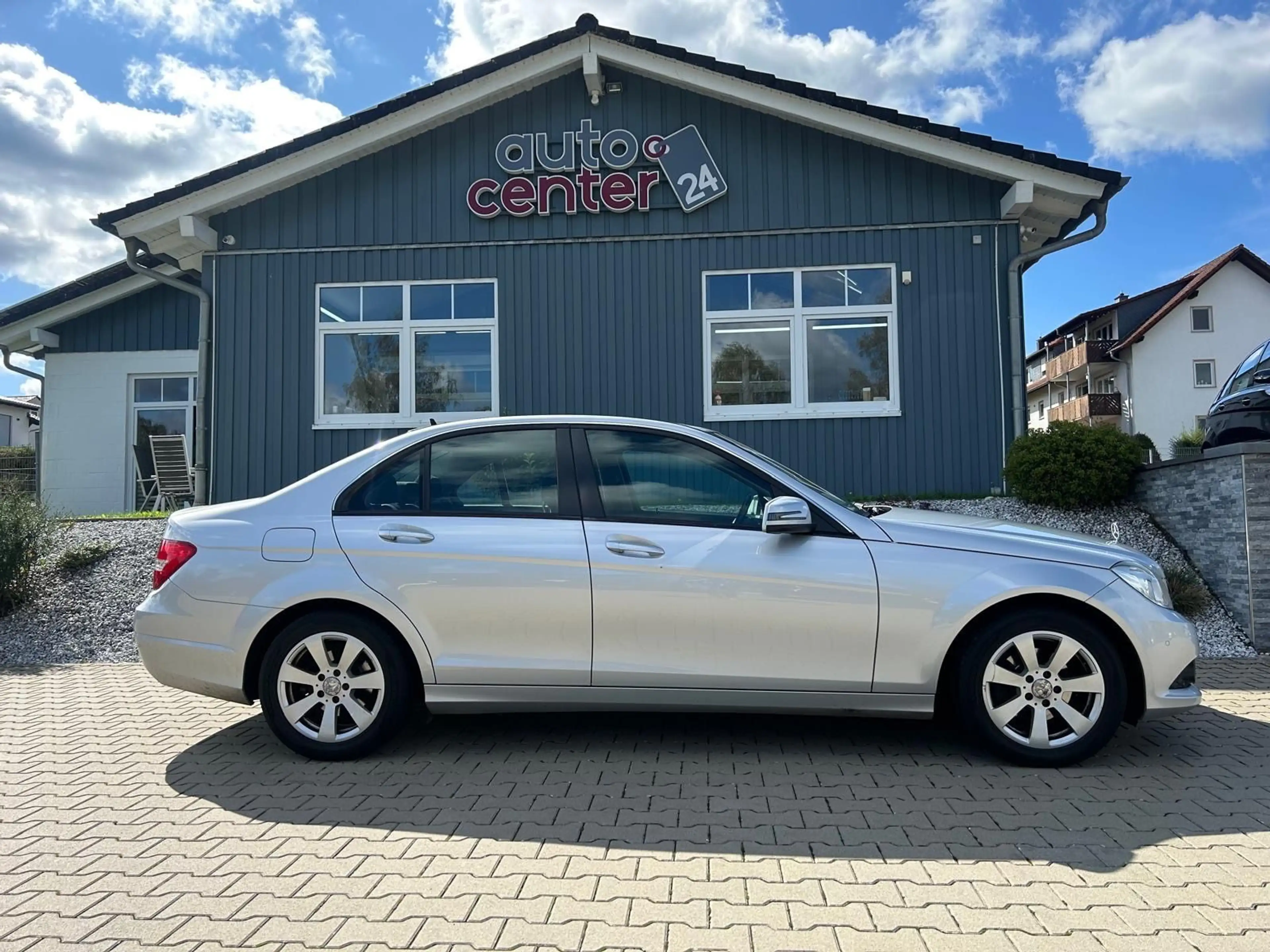 Mercedes-Benz C 180 CDI Limousine°Automatik°Navi°Shz°PDC° — photo 2