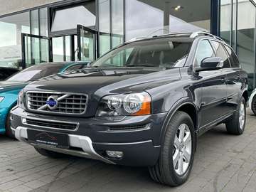 D5 AWD Momentum 7-Sitzer | Leder