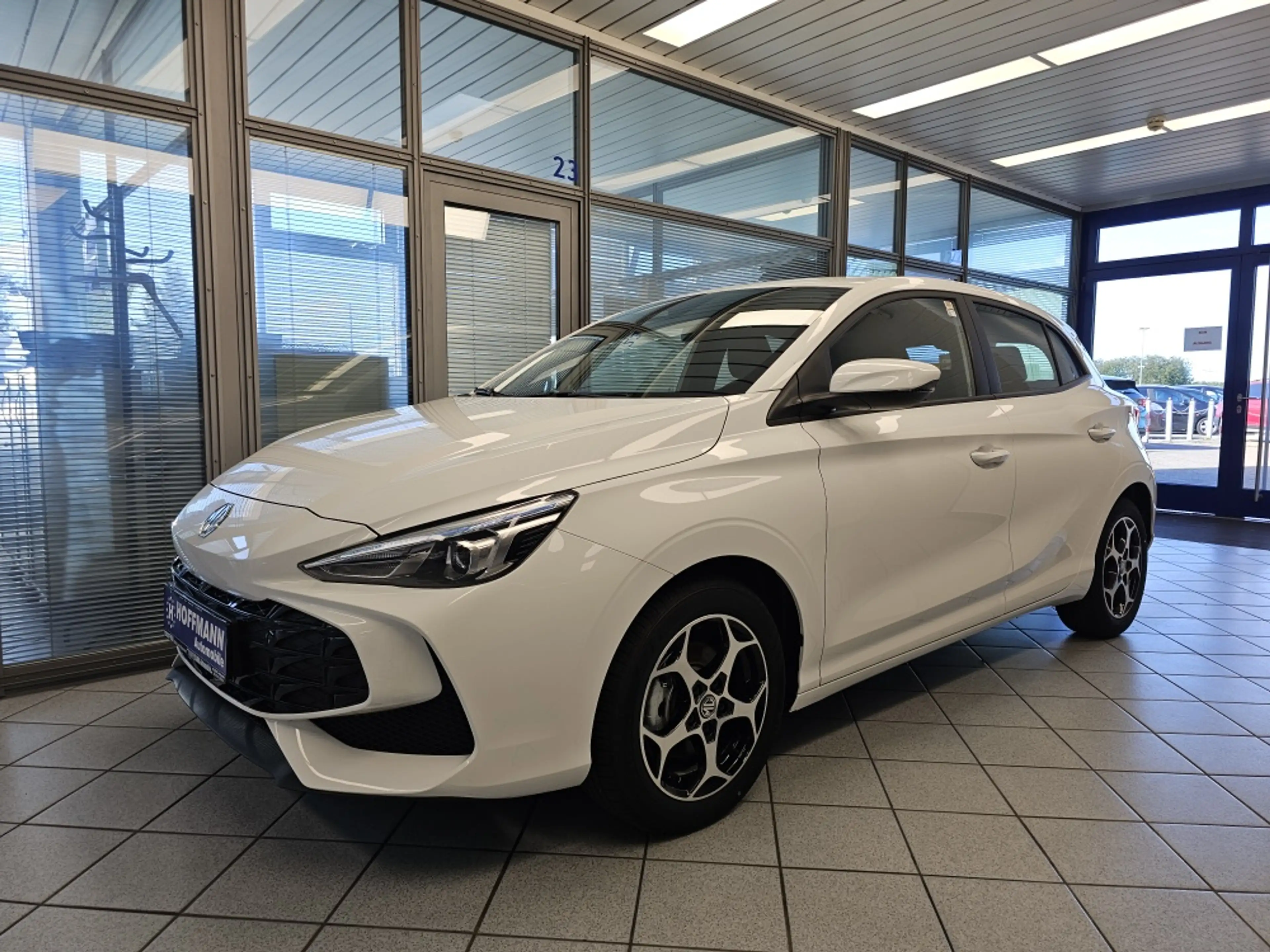 MG MG3 Comfort Navi,ACC,Climatr,Alu,PDC+Kamera — photo 2
