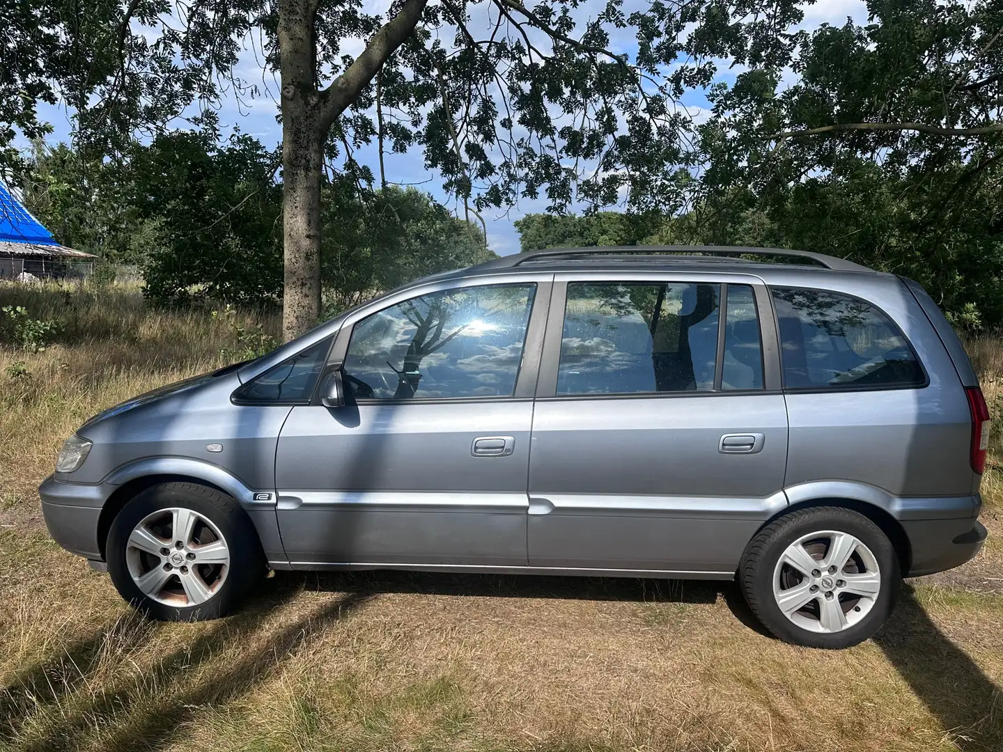 Opel Zafira 1.8-16V Maxx 7 persoons apk t/m 04-05-2026 Gri - 2