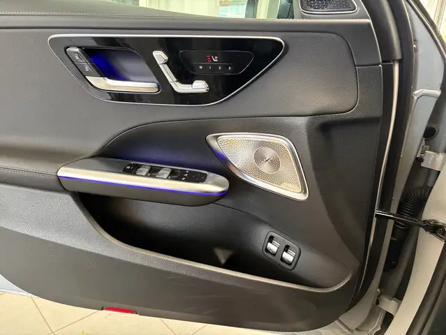 Mercedes-Benz C 300 e AMG PREMIUM PLUS PANO SD HUD Ansicht 18