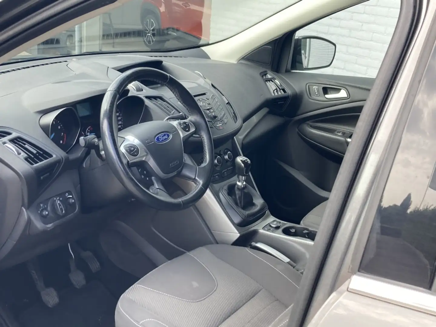 Ford Kuga 1.5 Trend 150 pk | Trekhaak 2000 kg | NL auto | Na Gris - 2