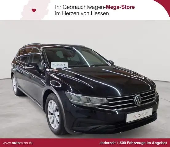 2022 Volkswagen Passat in Black for sale