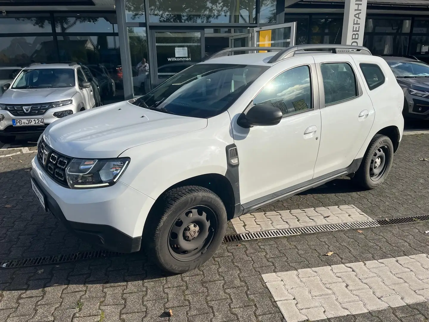 Dacia Duster Comfort SCe 115 2WD Weiß - 1