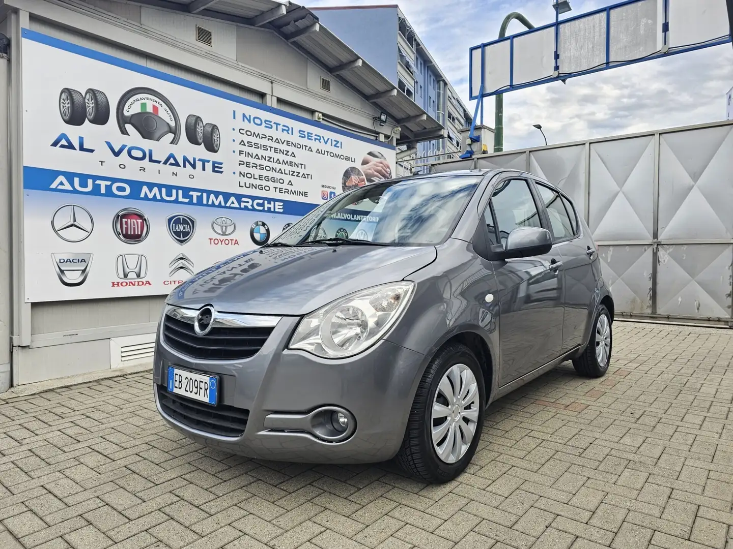 Opel Agila Agila 1.0 12V 65CV EcoFlex Gris - 2