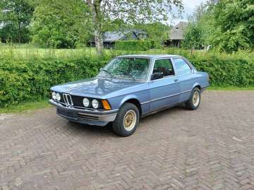 sedan 2 deurs