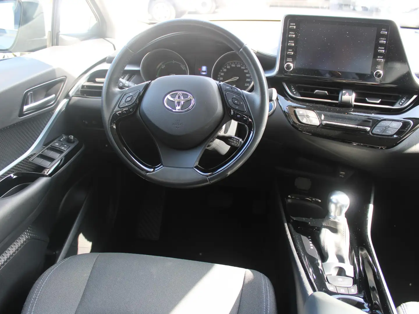 Toyota C-HR 1.8 Hybrid Dynamic | NAVIGATIE | ACHTERUITRIJCAMER Grijs - 2